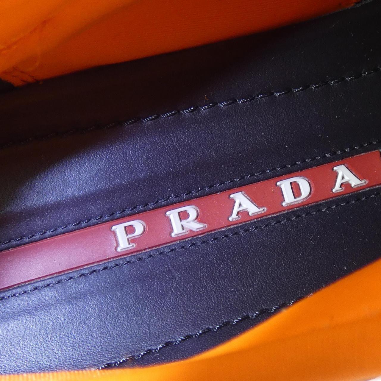 プラダ PRADA スニーカー