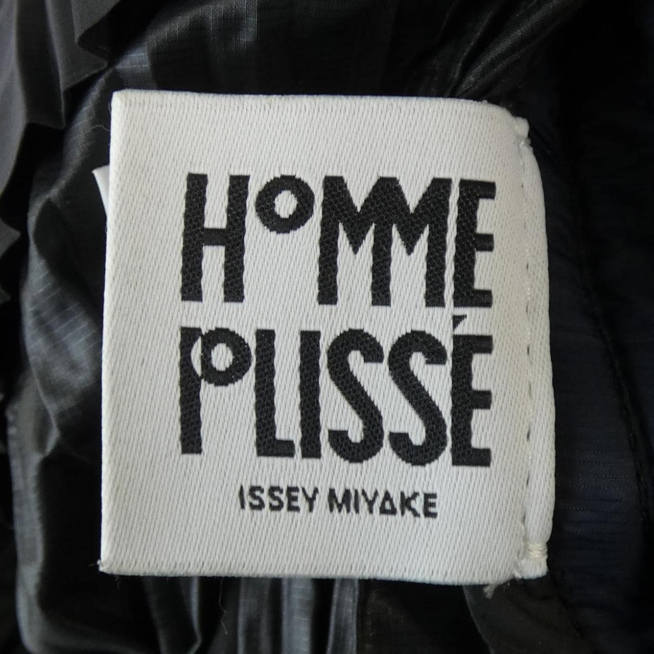 HOMME PLISSE coat