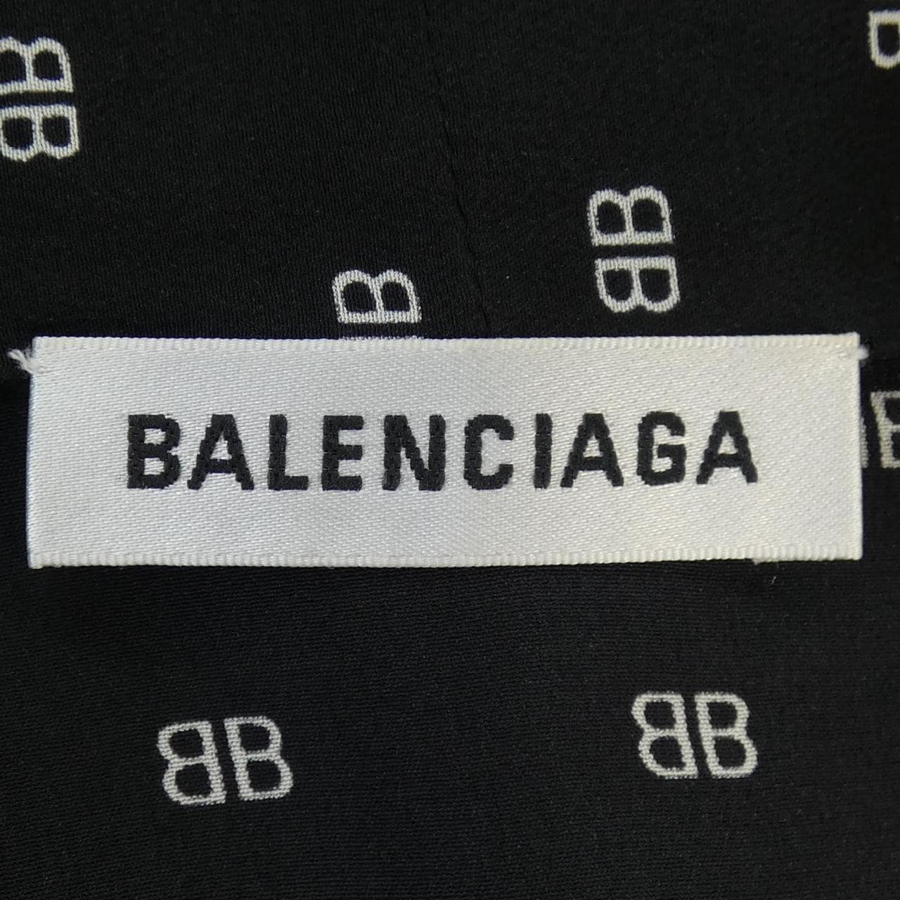 バレンシアガ BALENCIAGA トップス