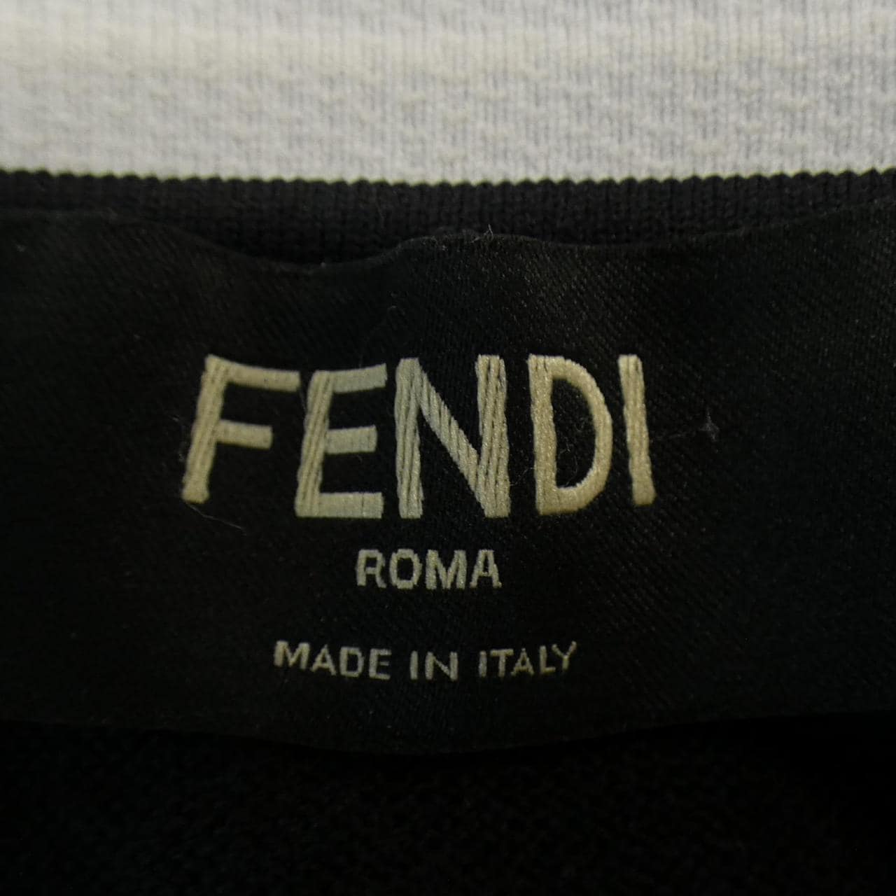 フェンディ FENDI トップス