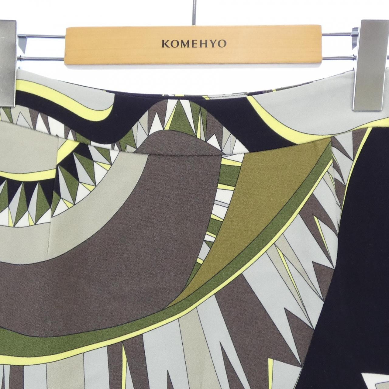 エミリオプッチ EMILIO PUCCI 56RV06 スカート