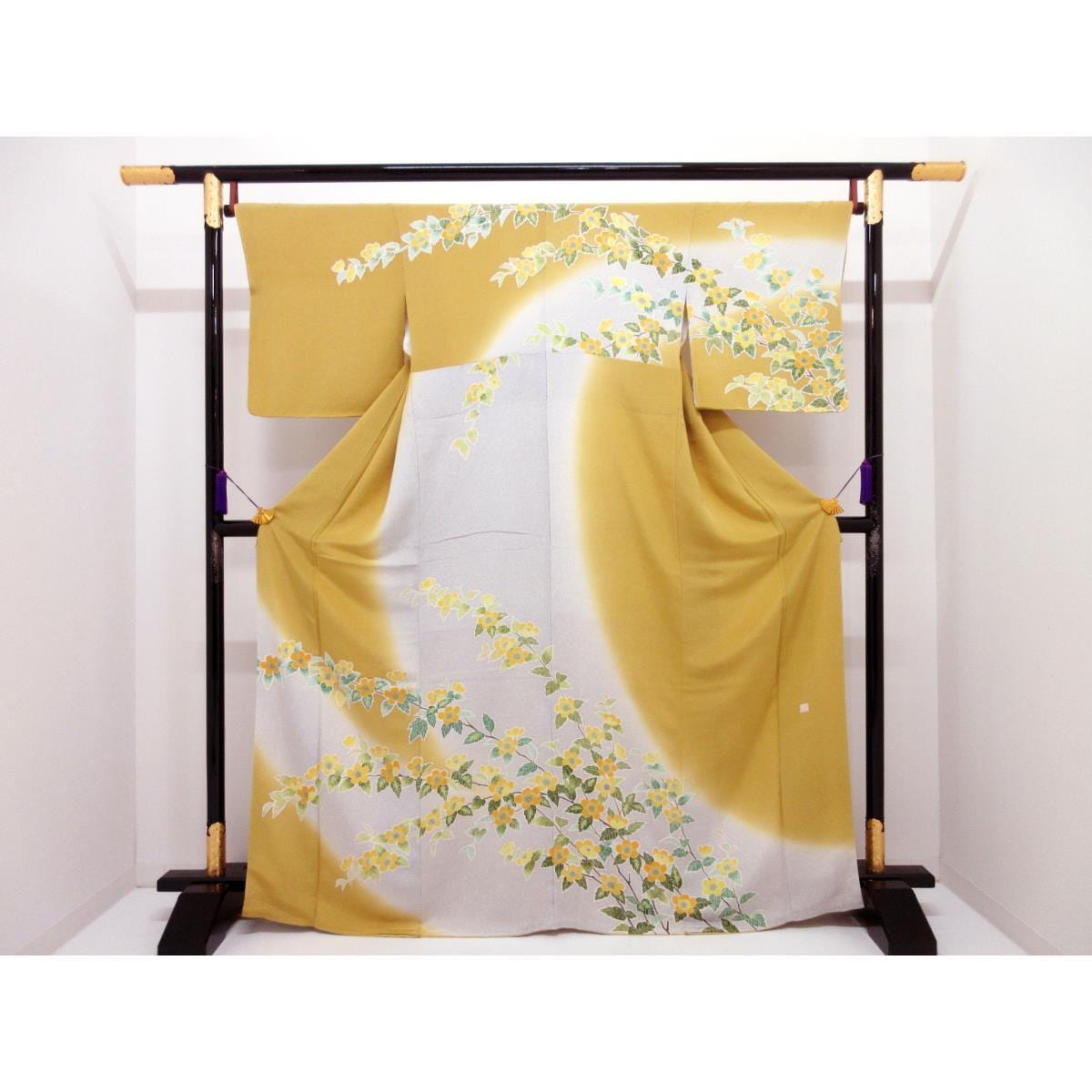 [Unused items] Visiting kimono, crepe, Yuzen gold leaf finish, gradation dyeing