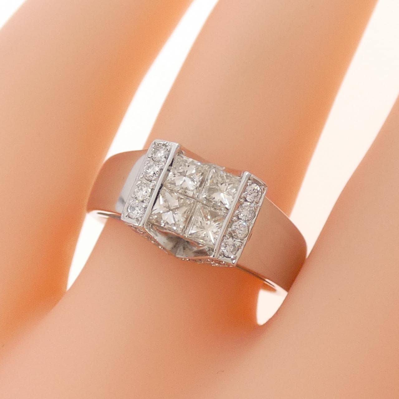 K18WG ダイヤモンド リング 0.80CT