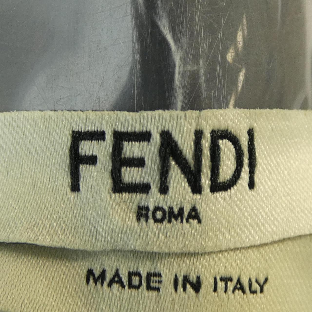 フェンディ FENDI FZY504 A0B2 ニット