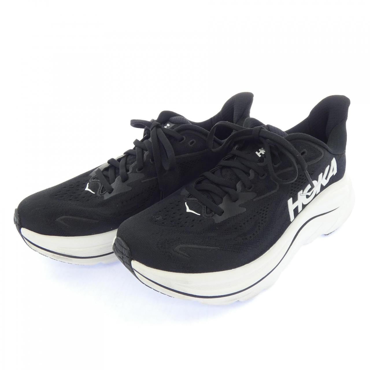 ホカオネオネ HOKA ONE ONE スニーカー