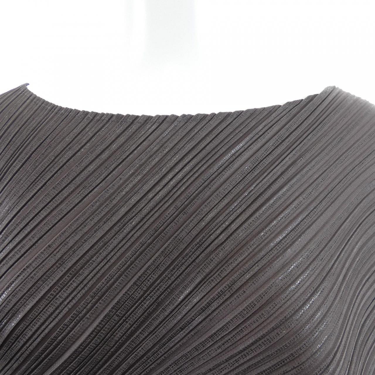 プリーツプリーズ PLEATS PLEASE PP31-JT615 トップス