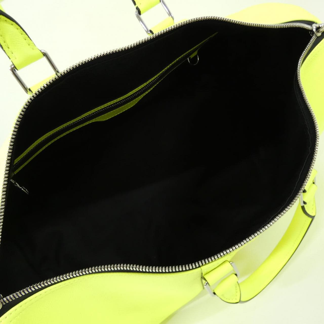 ルイヴィトン タイガ ラマ キーポル バンドリエール 50cm M30941 バッグ