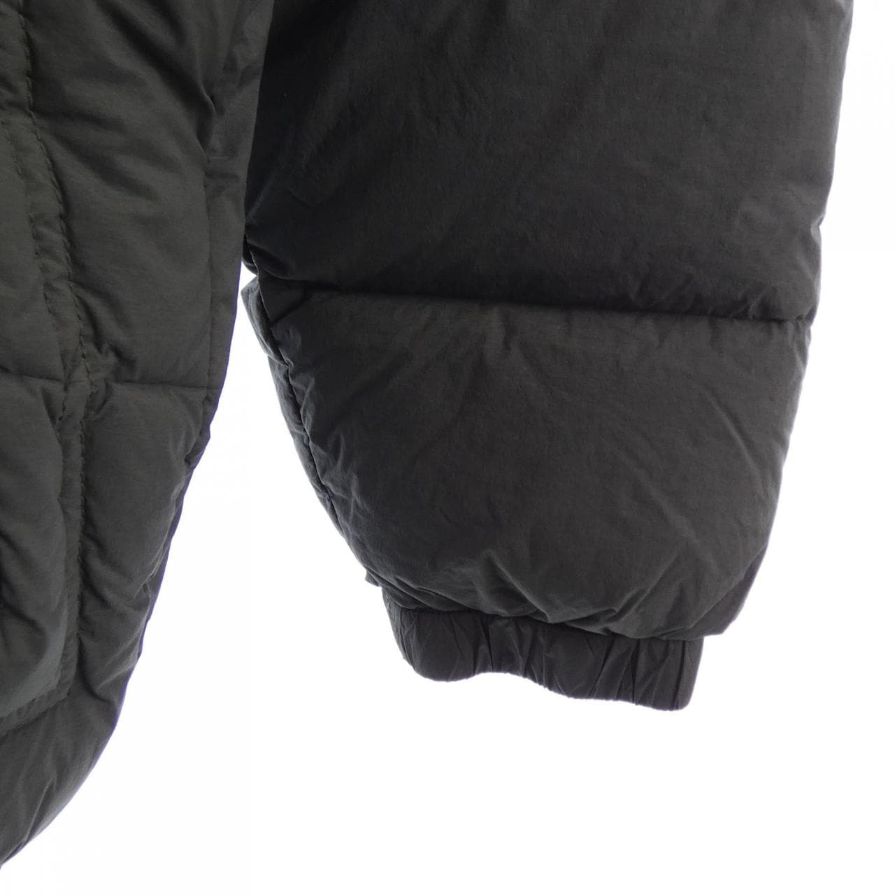 ストーンアイランド STONE ISLAND S15 4100040 S0028 V0062 ダウンジャケット