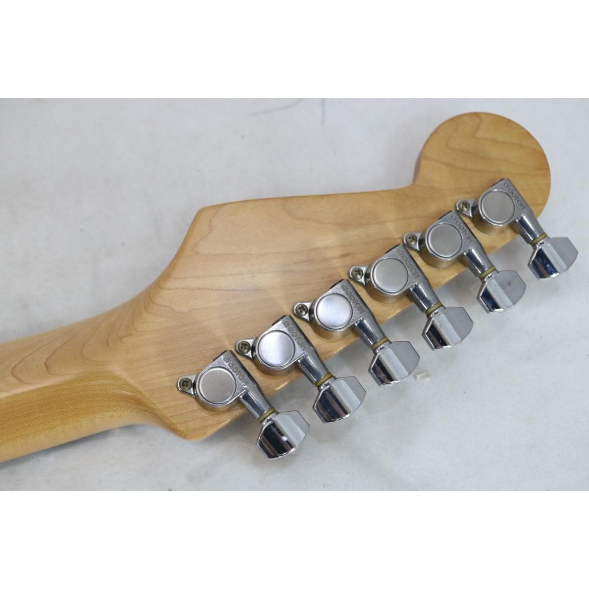ＦＥＮＤＥＲ　ＪＡＰＡＮ　　ＳＴ－４０Ｊ／Ｒ