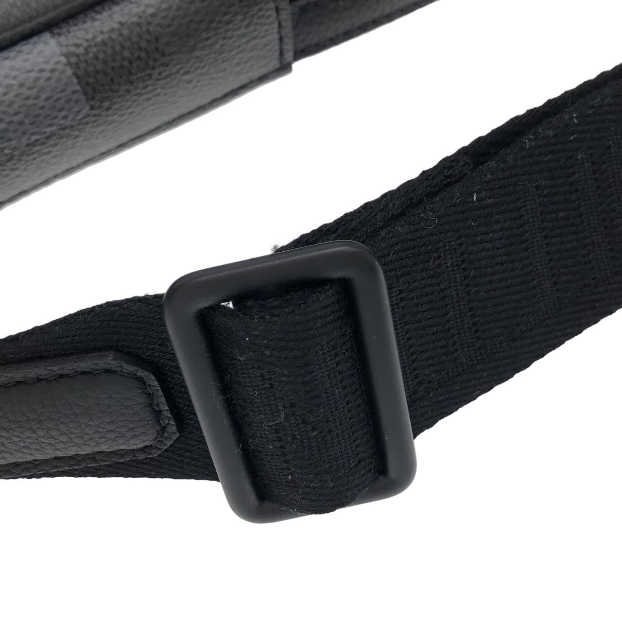 ルイヴィトン ダモフラージュ ブラック アヴェニュー スリングバッグ M14953 バッグ