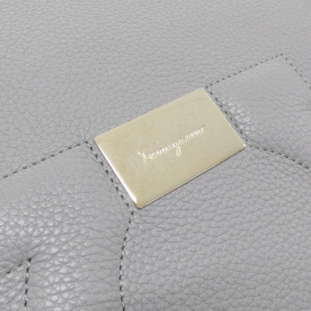 サルヴァトーレフェラガモ CITY TOTE 21 H019 バッグ