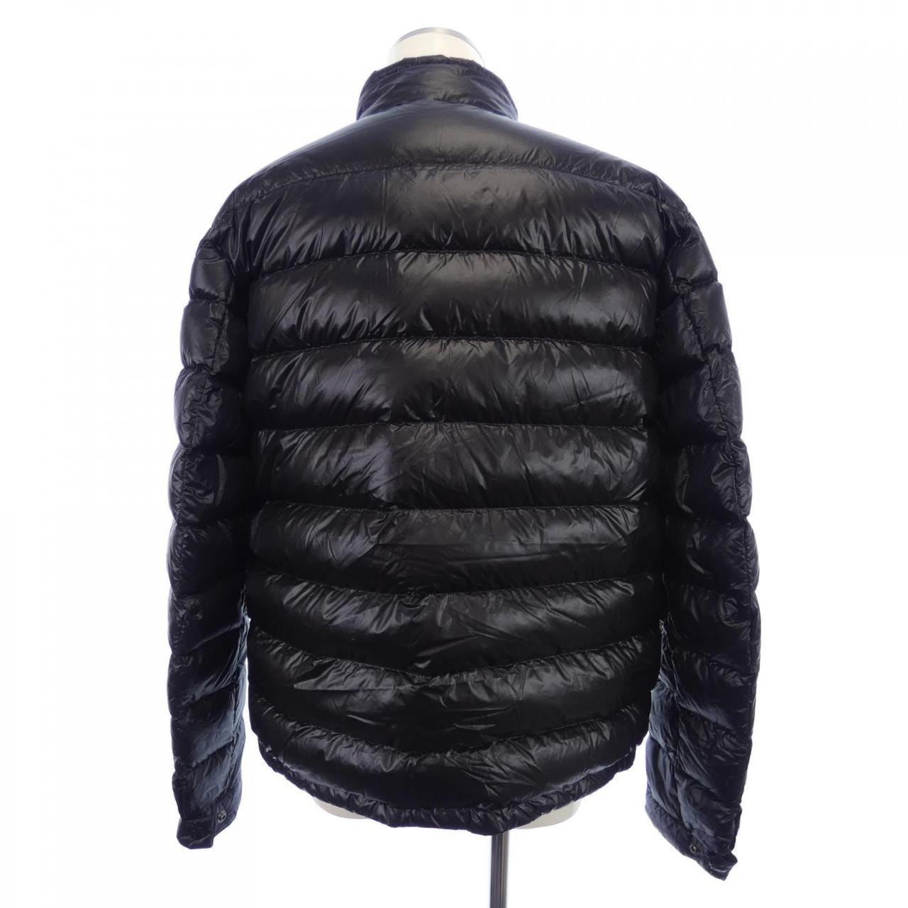 モンクレール MONCLER ダウンジャケット