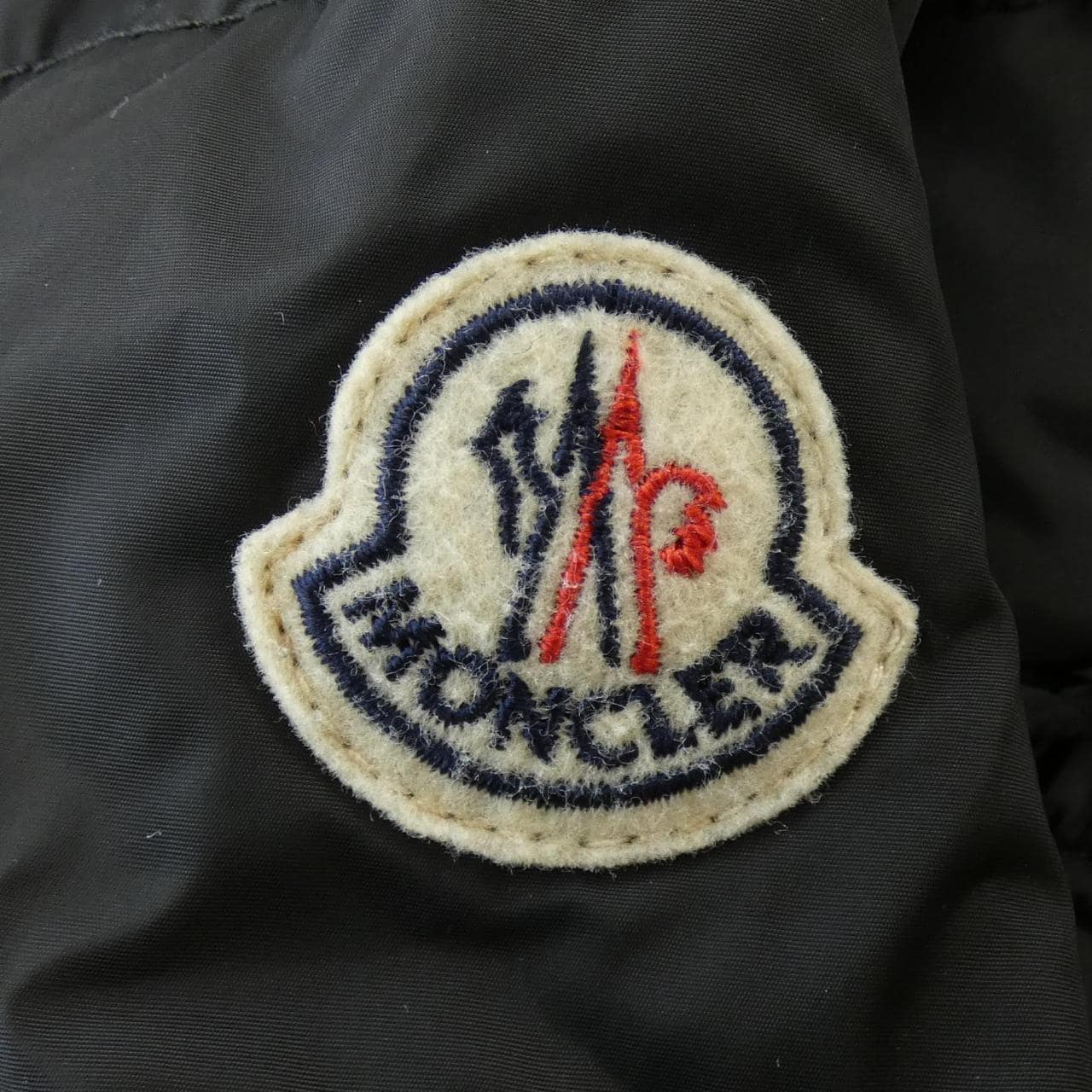 MONCLER蒙克勒羽绒服