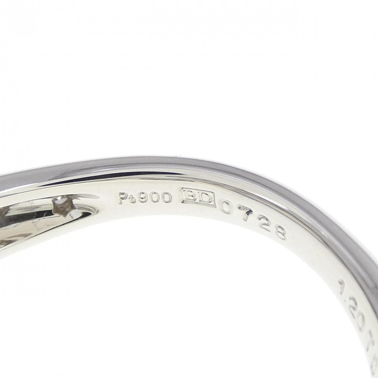 カシケイ ダイヤモンド リング 0.728CT