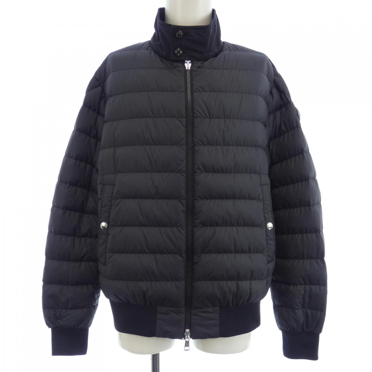 モンクレール MONCLER ダウンジャケット