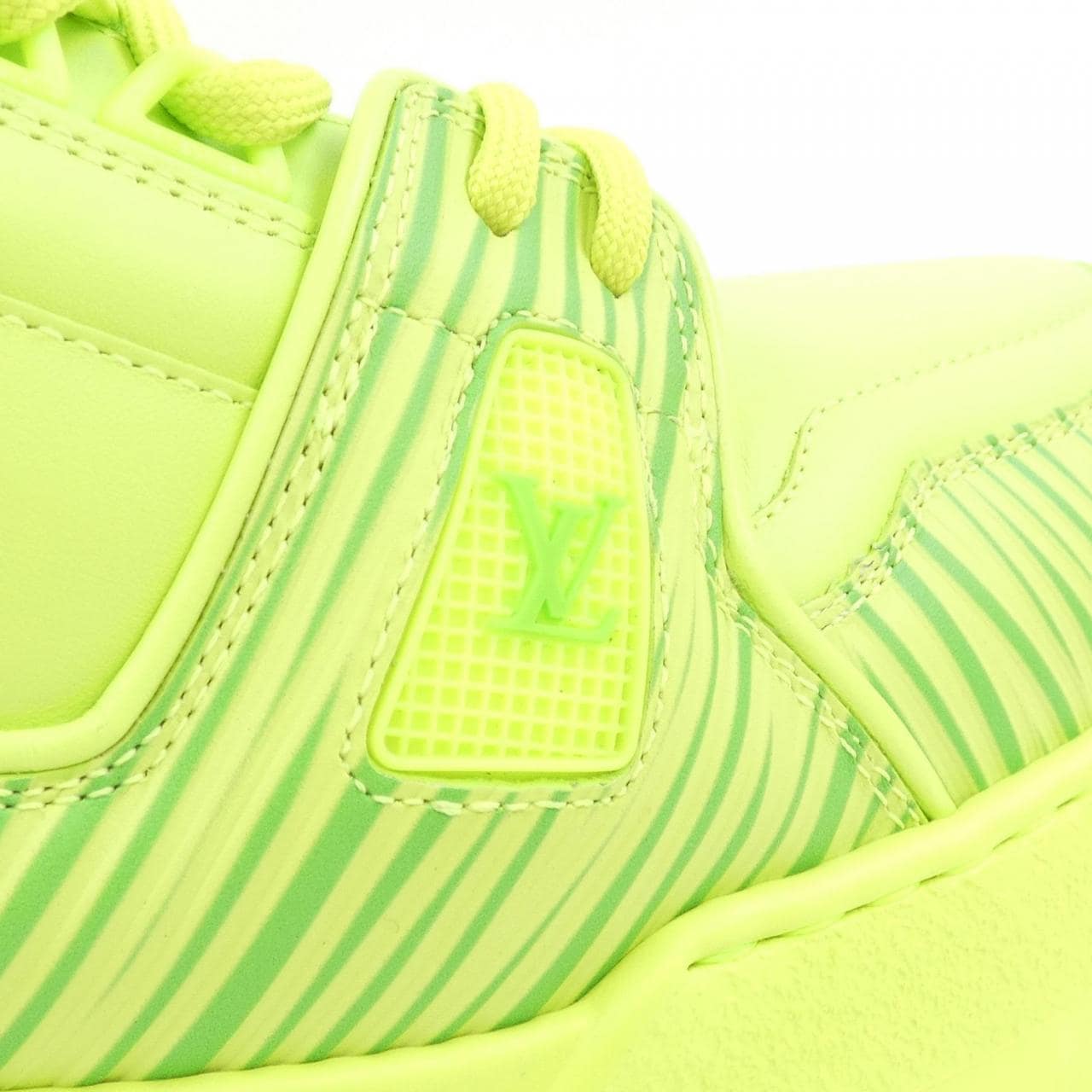 ルイヴィトン LOUIS VUITTON LVトレイナーマキシ スニーカー