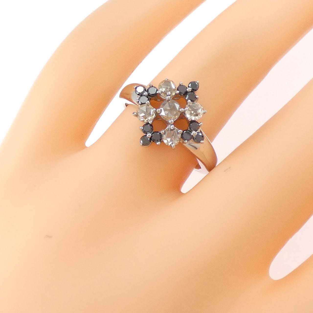 K18WG ダイヤモンド リング 0.70CT