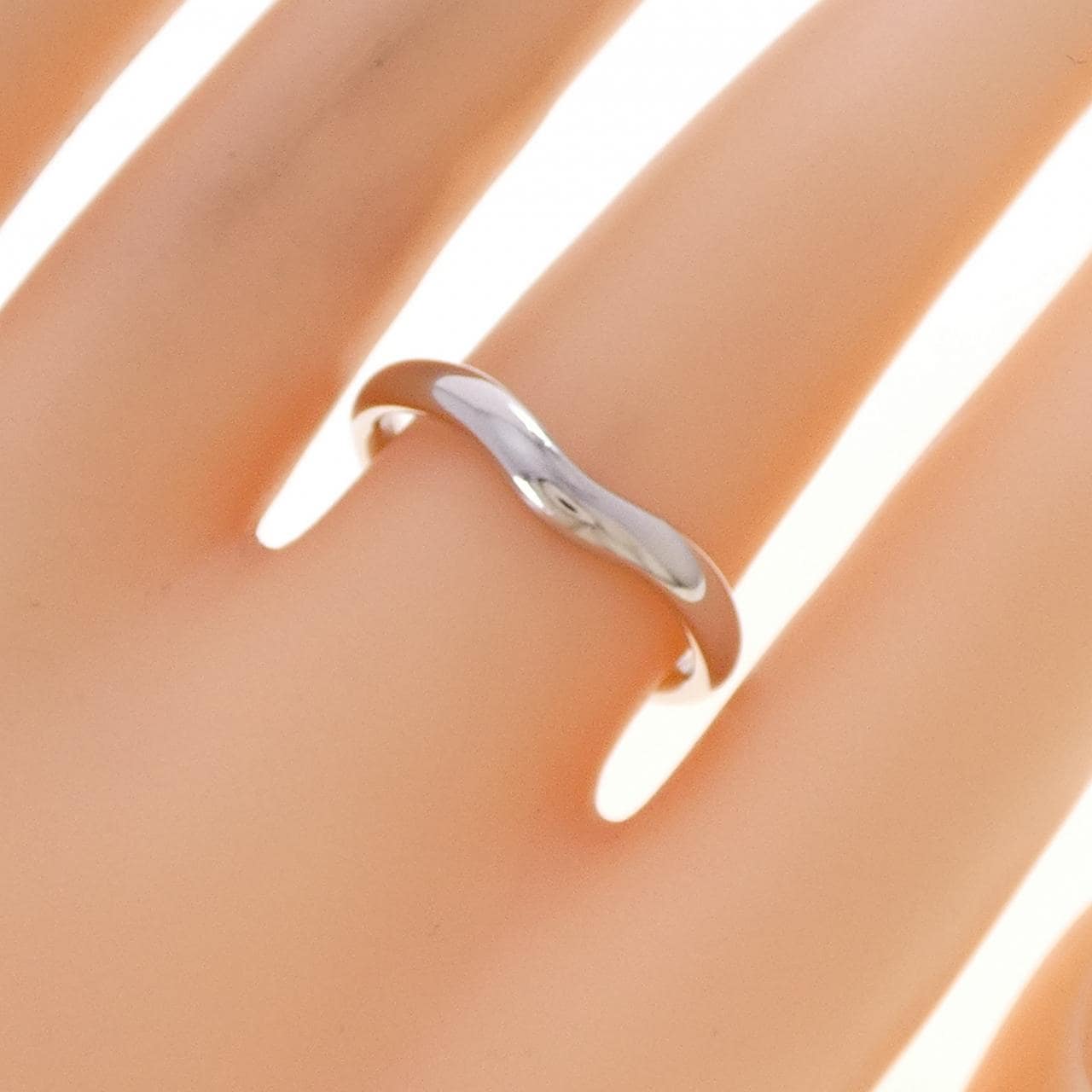 ティファニー カーブド リング