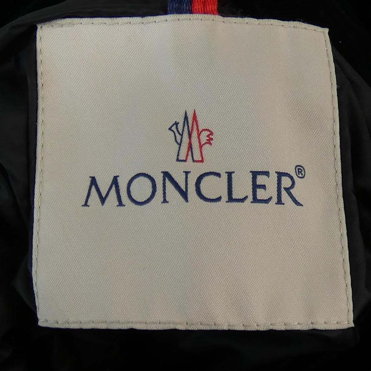 モンクレール MONCLER ダウンジャケット
