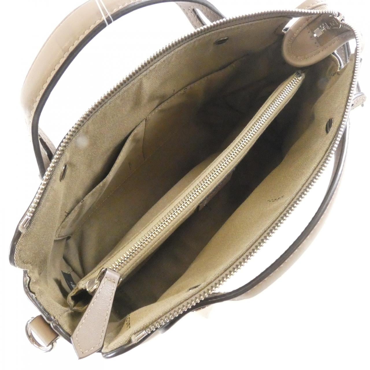 フェンディ バイ ザ ウェイ ミディアム 8BL146 1D5 バッグ