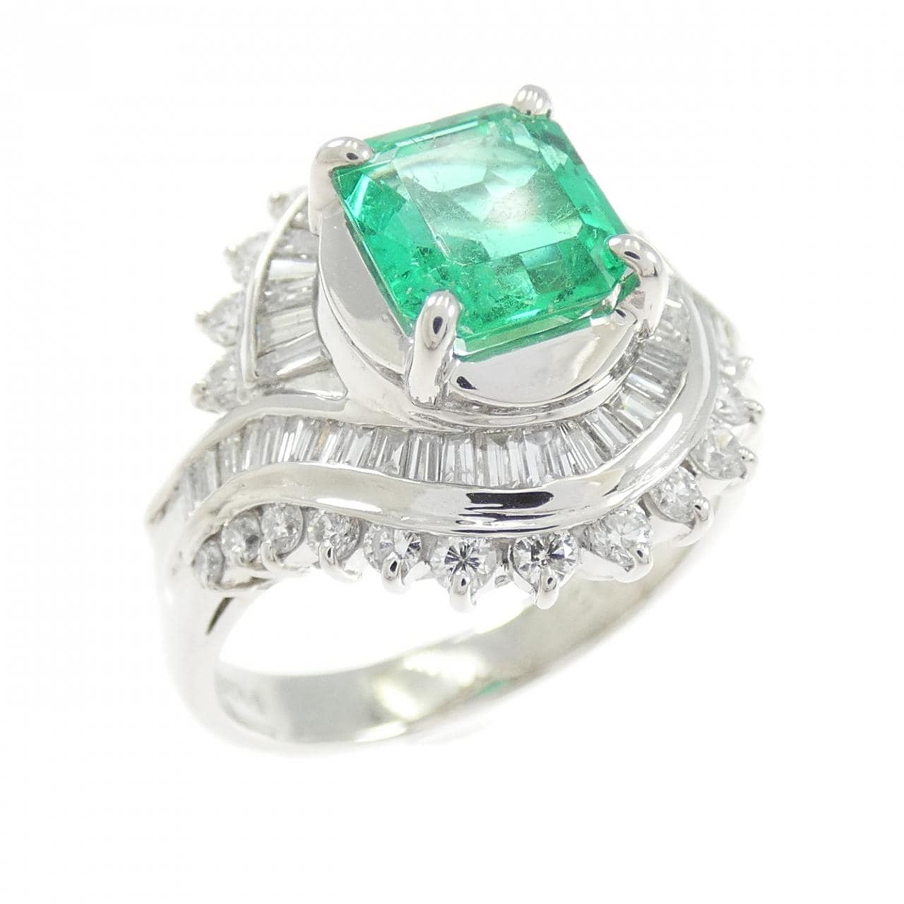 PT900 エメラルド リング 1.39CT