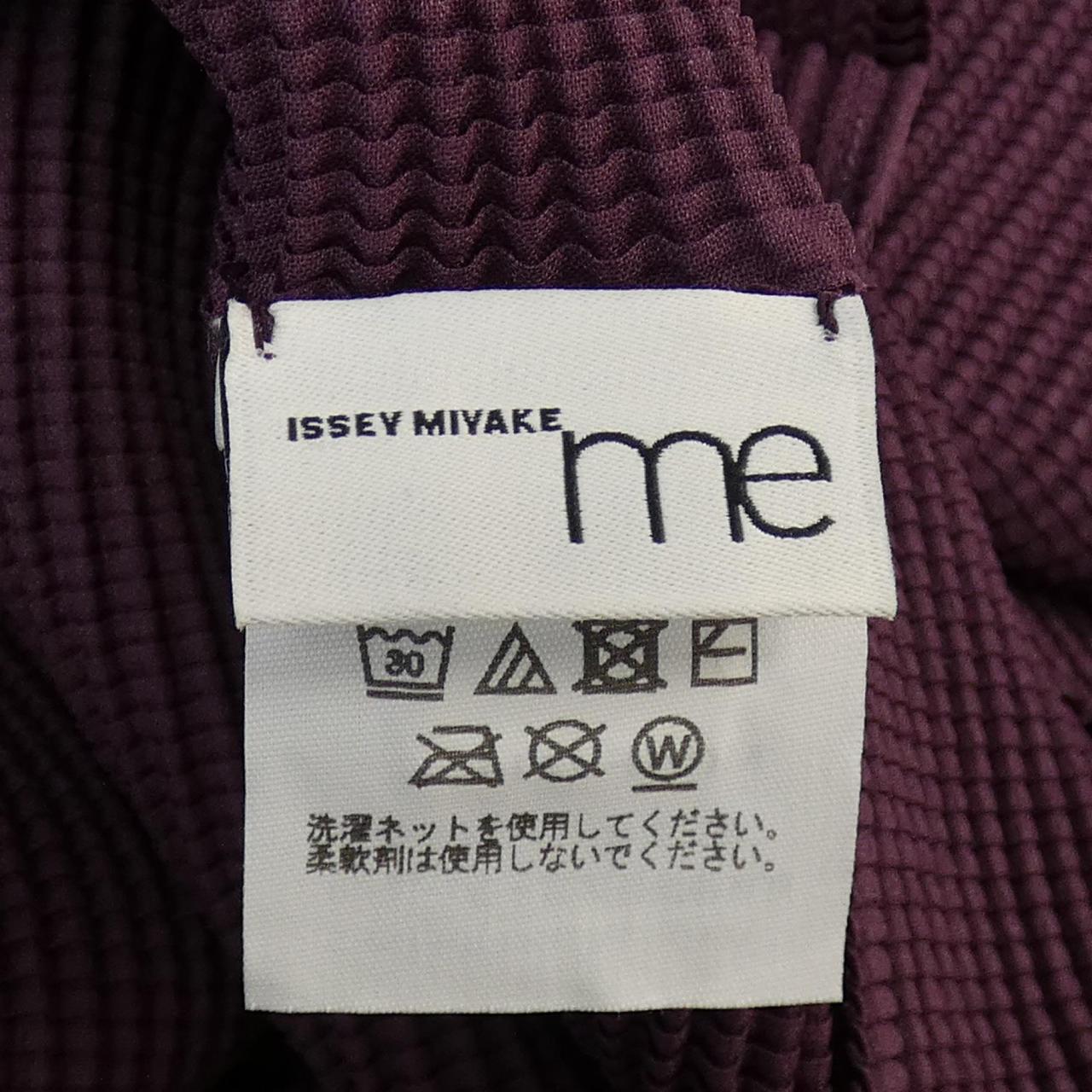 ミーイッセイミヤケ me ISSEY MIYAKE トップス