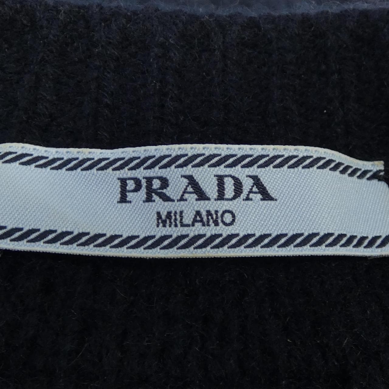 プラダ PRADA カーディガン