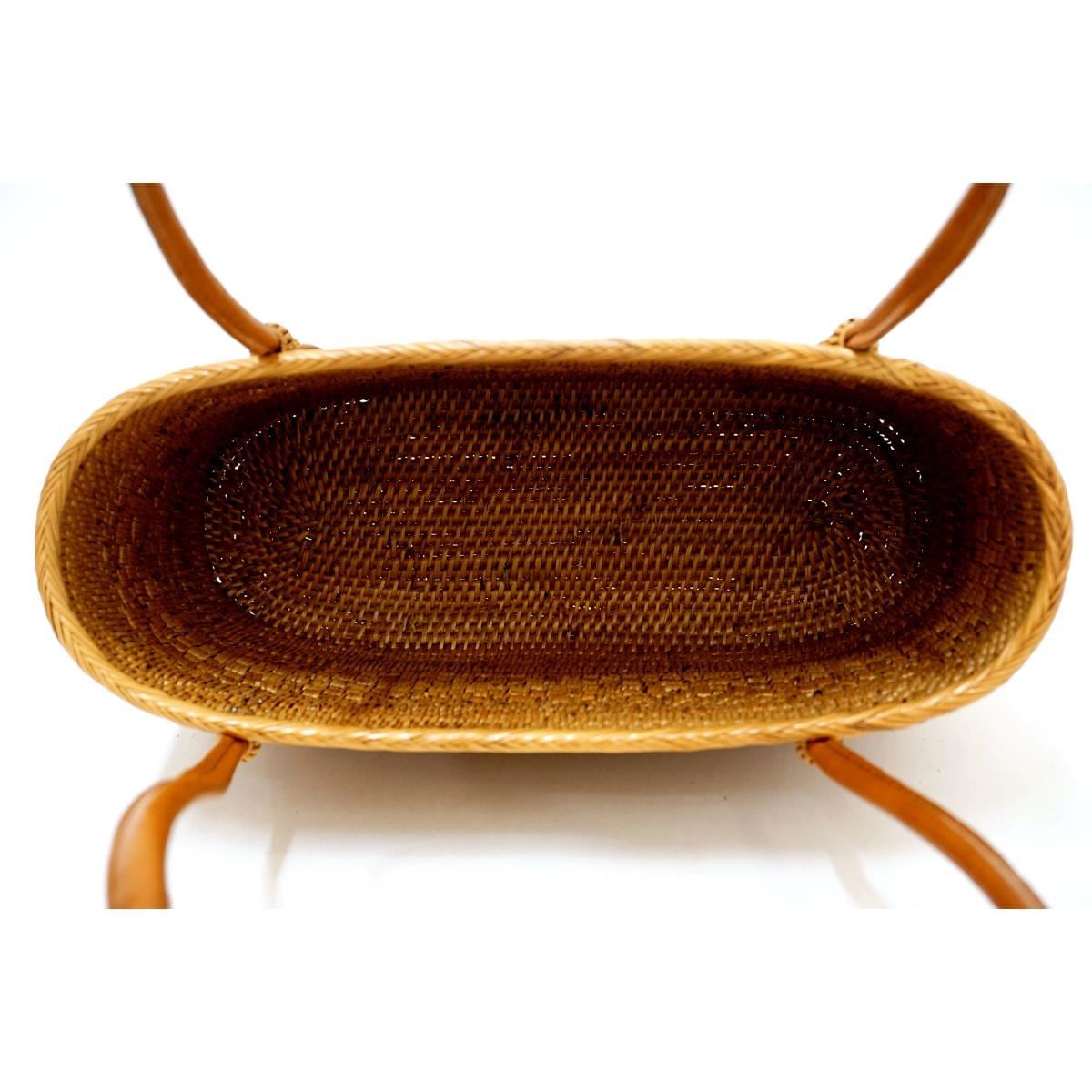 【新品】カゴバッグ　巾着付き