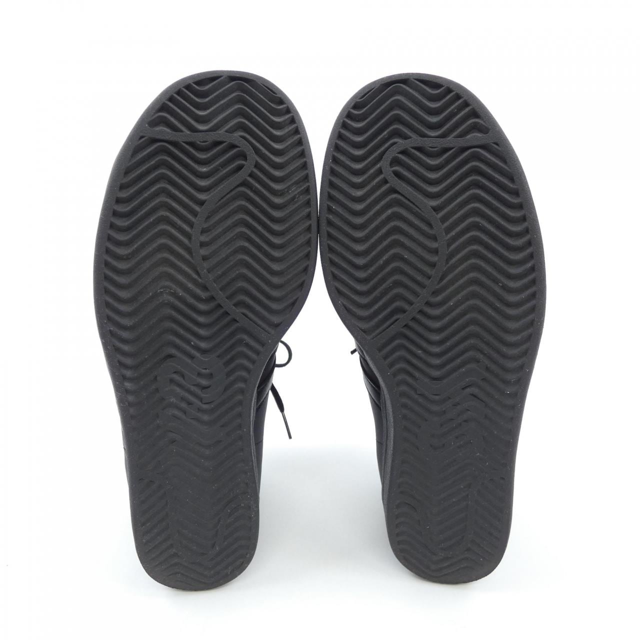 ワイスリー Y-3 スニーカー