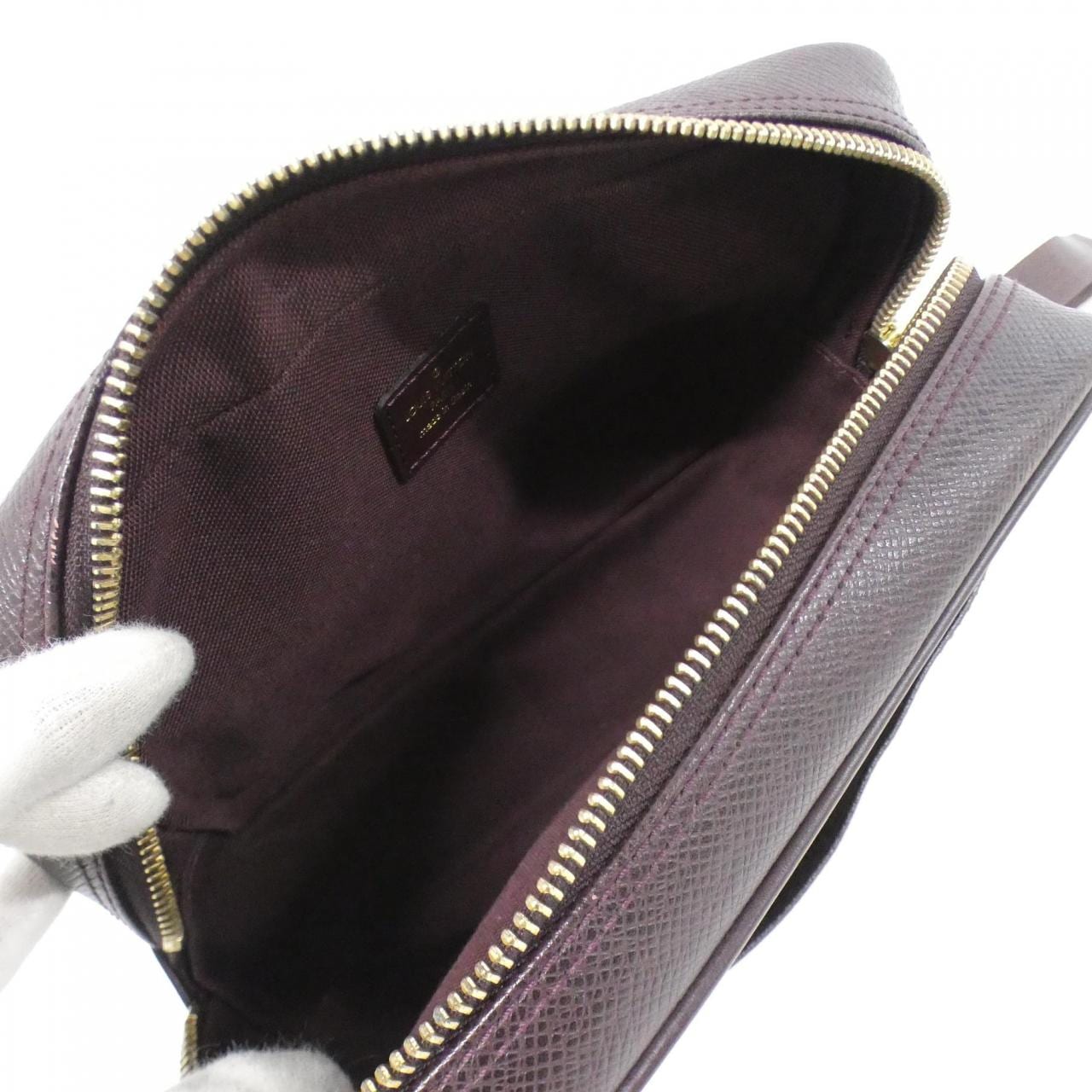 ルイヴィトン タイガ カルガ M30816 セカンドバッグ