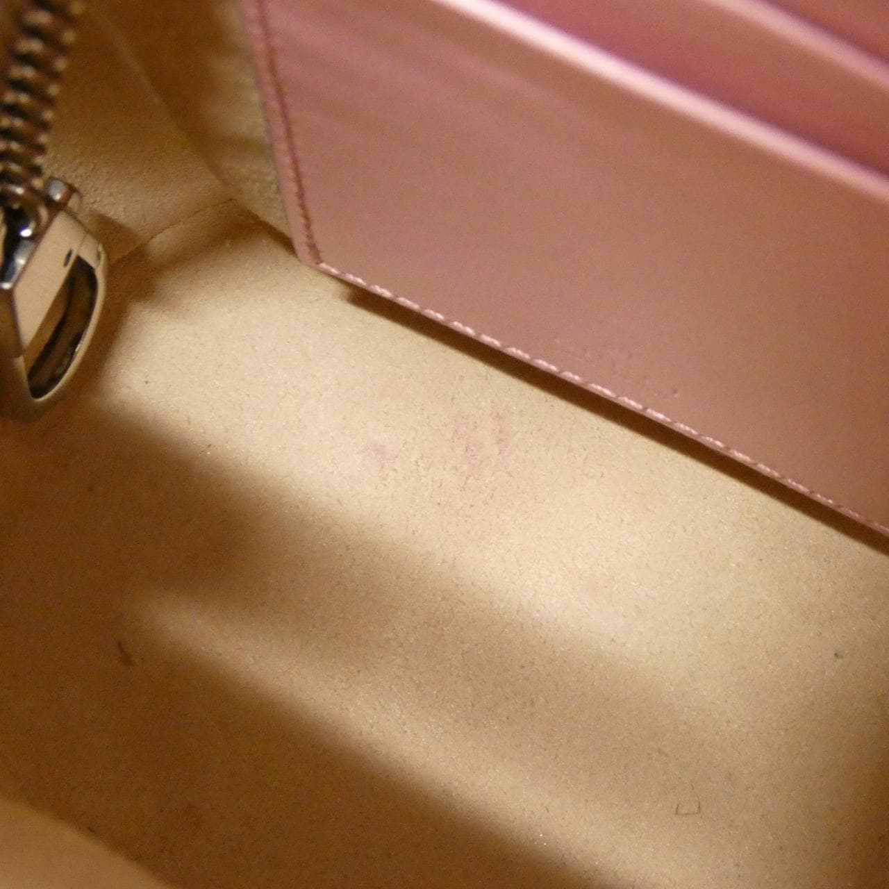 グッチ GG MARMONT  575163 DTDRP ショルダーバッグ