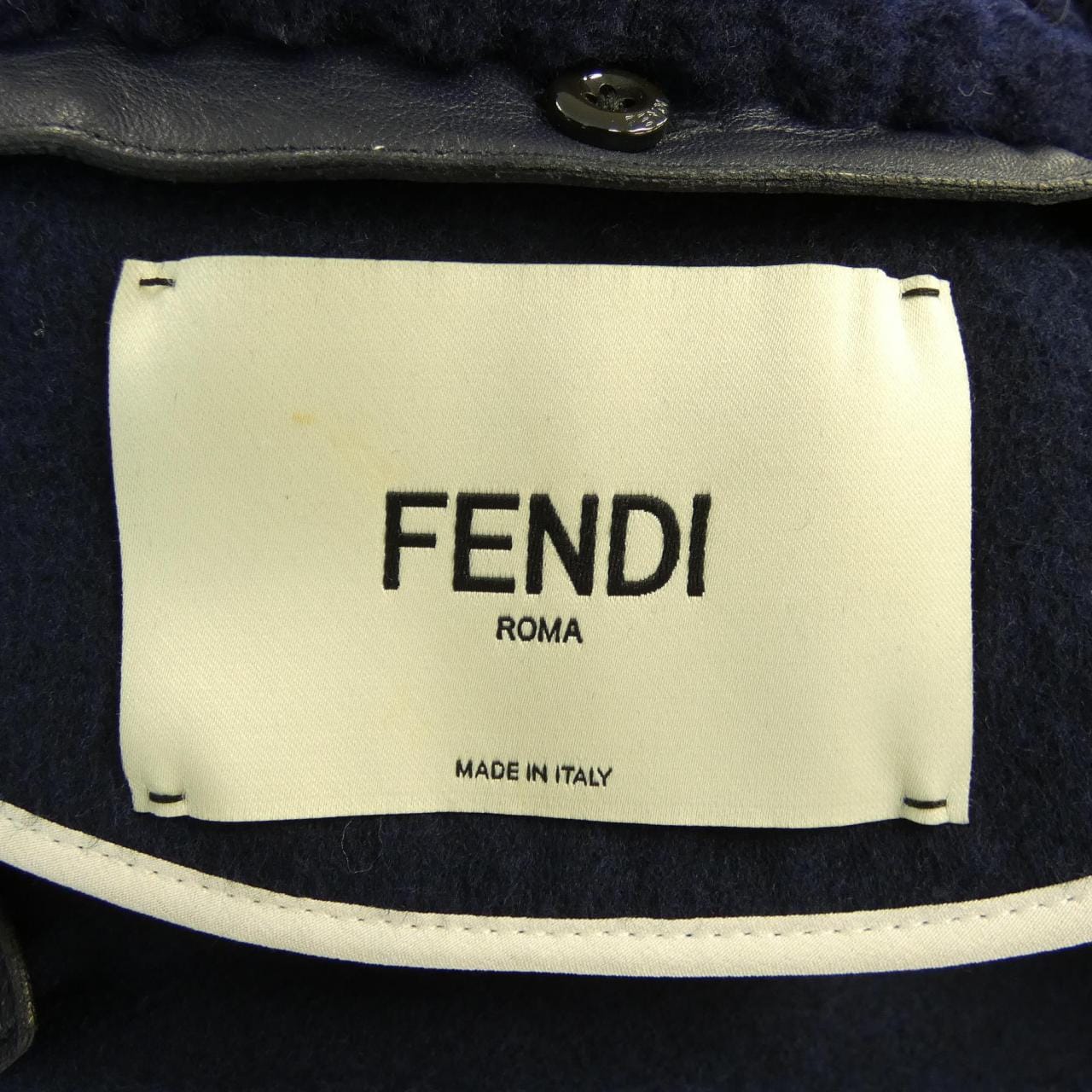 フェンディ FENDI FJ7089 AC5X ジャケット
