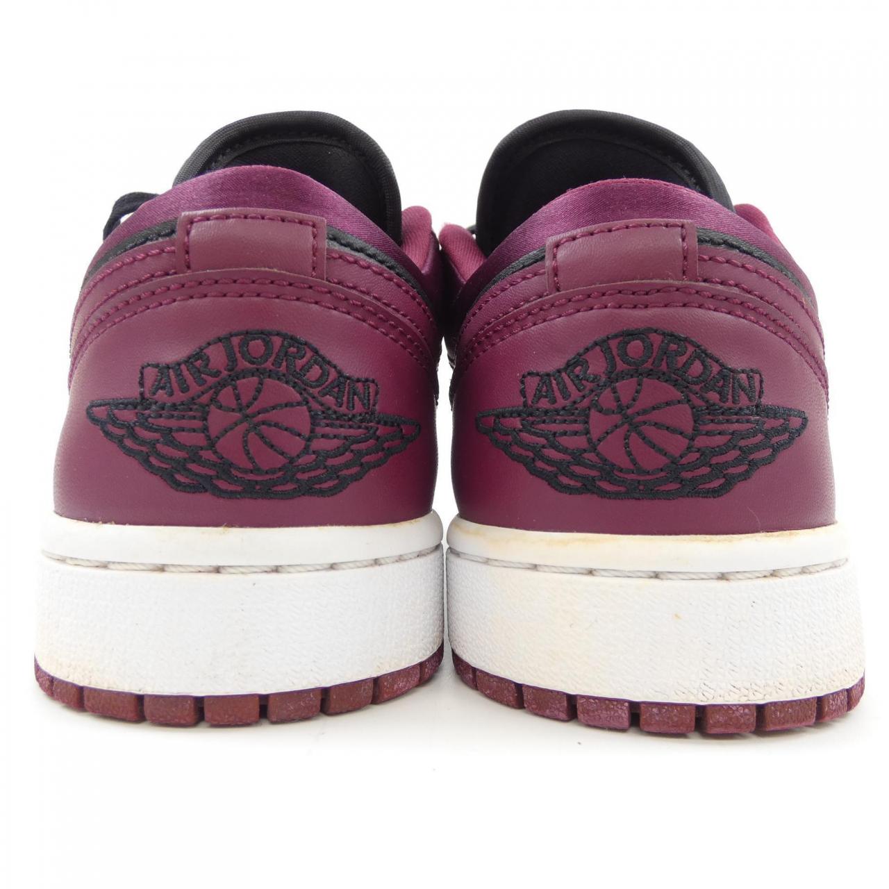 ナイキ NIKE スニーカー