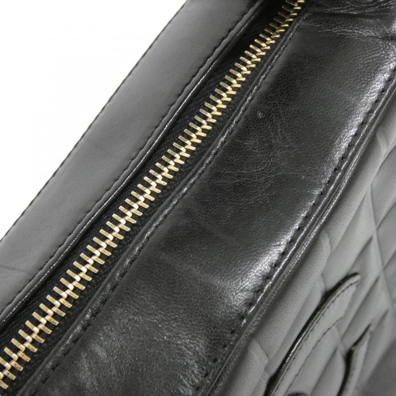 【ヴィンテージ】シャネル チョコバー ライン 17360 ショルダーバッグ