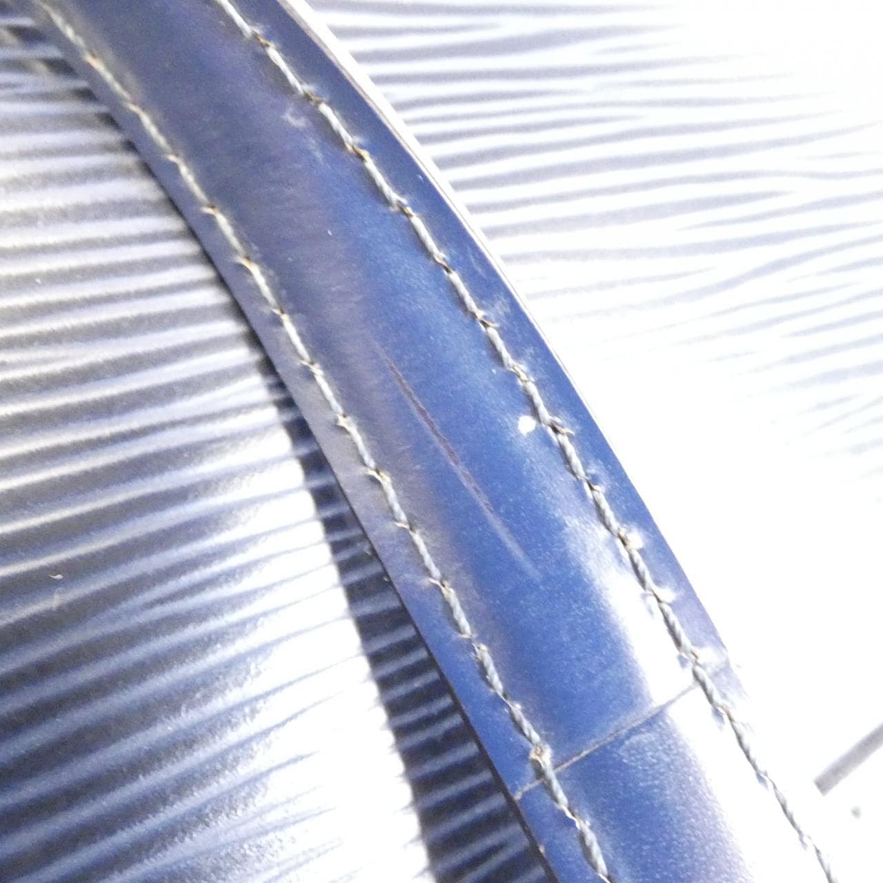 ルイヴィトン エピ ブレア MM M40821 バッグ