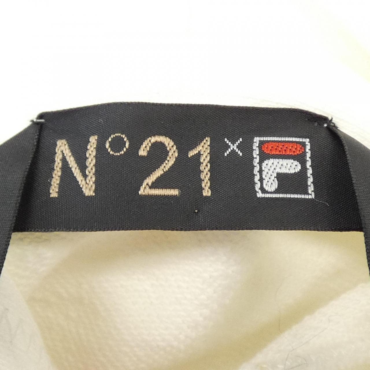 ヌメロヴェントゥーノ N°21 FIRA パーカー