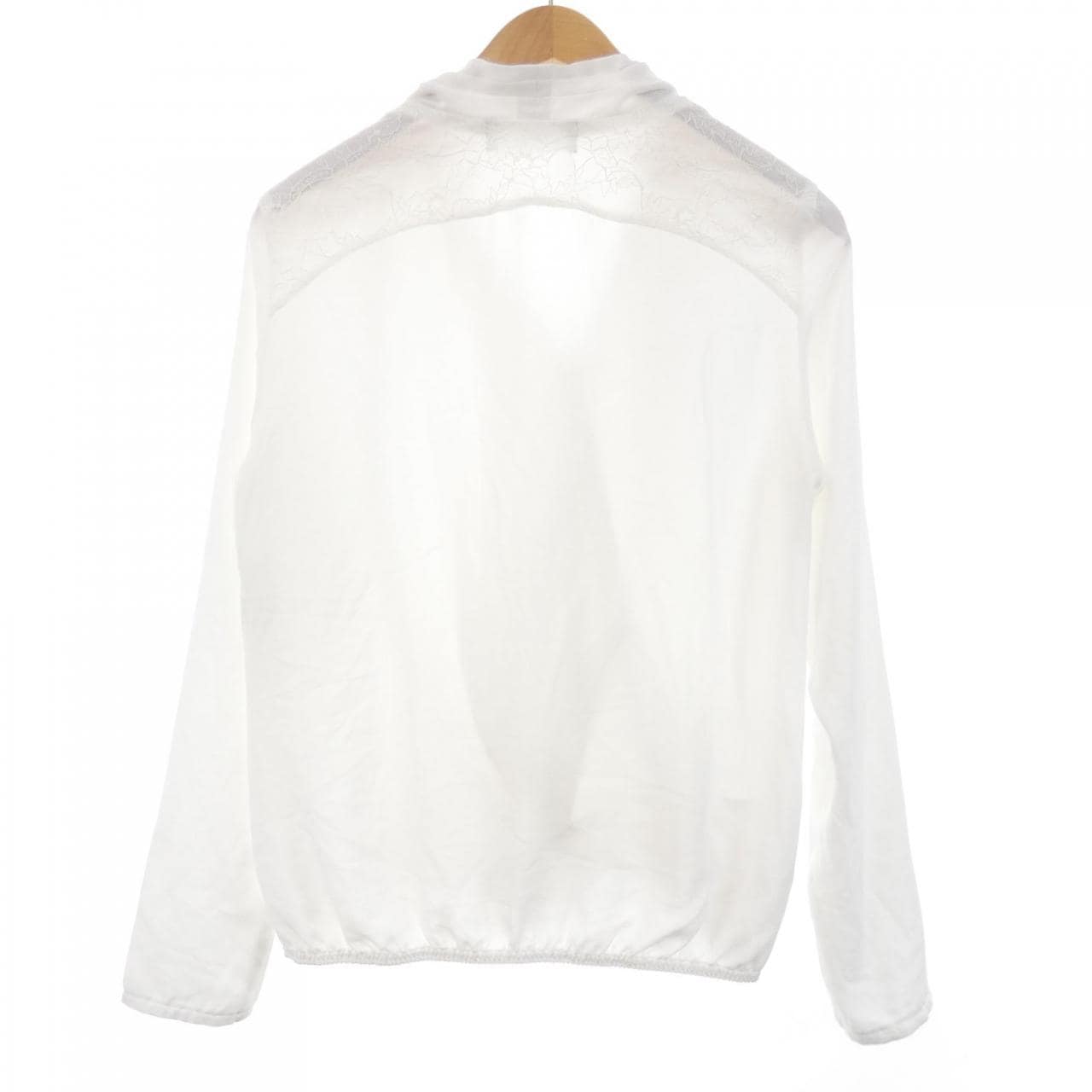 ベイジュ BEIGE. トップス