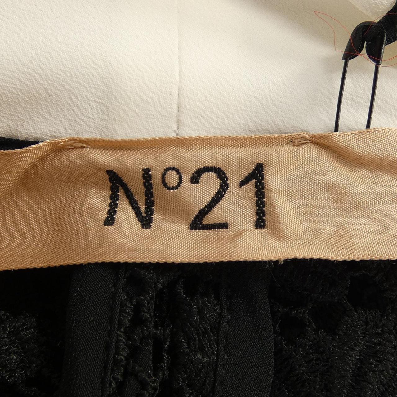 ヌメロヴェントゥーノ N°21 P24IN2M G1324812 トップス