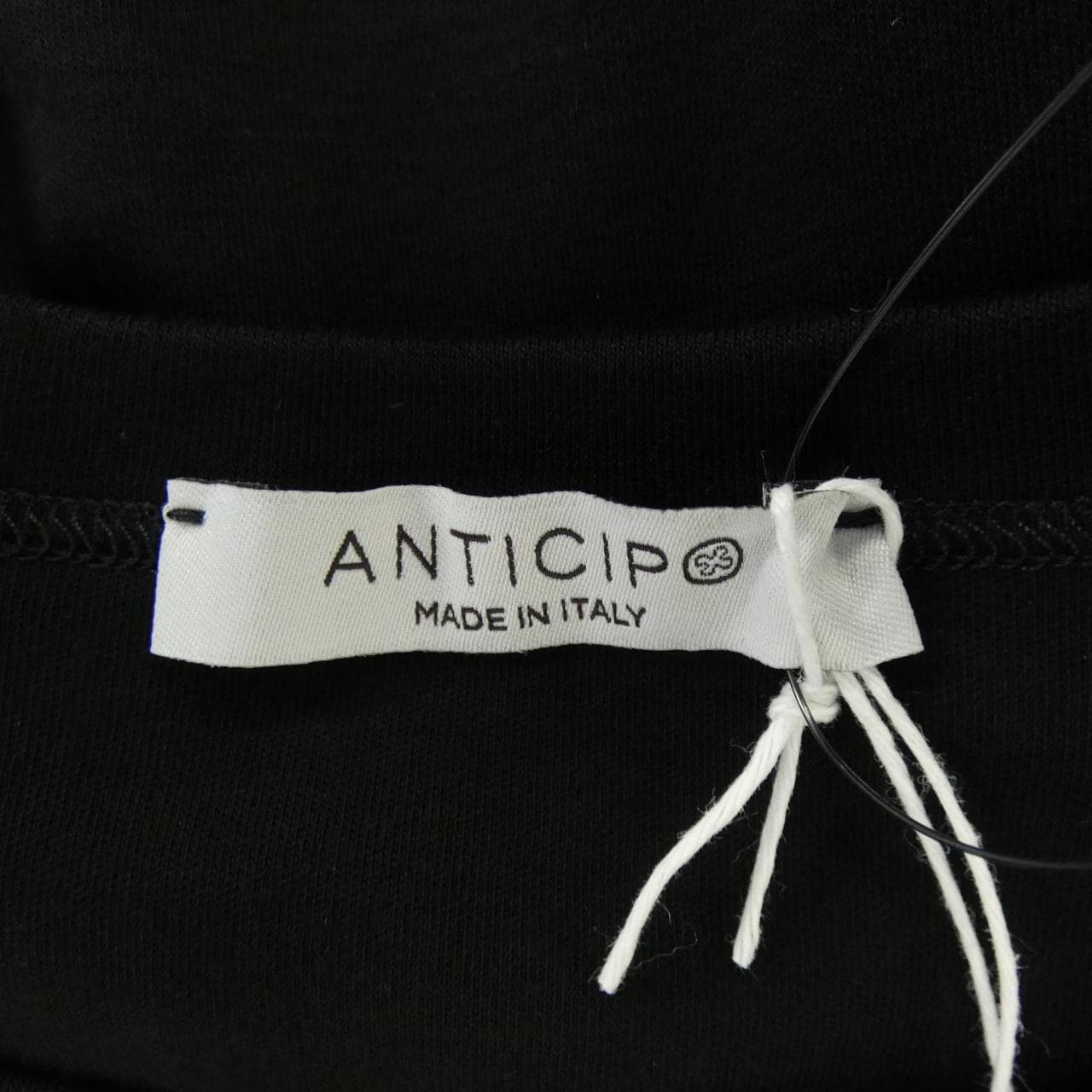 アンティーチポ ANTICIPO Tシャツ