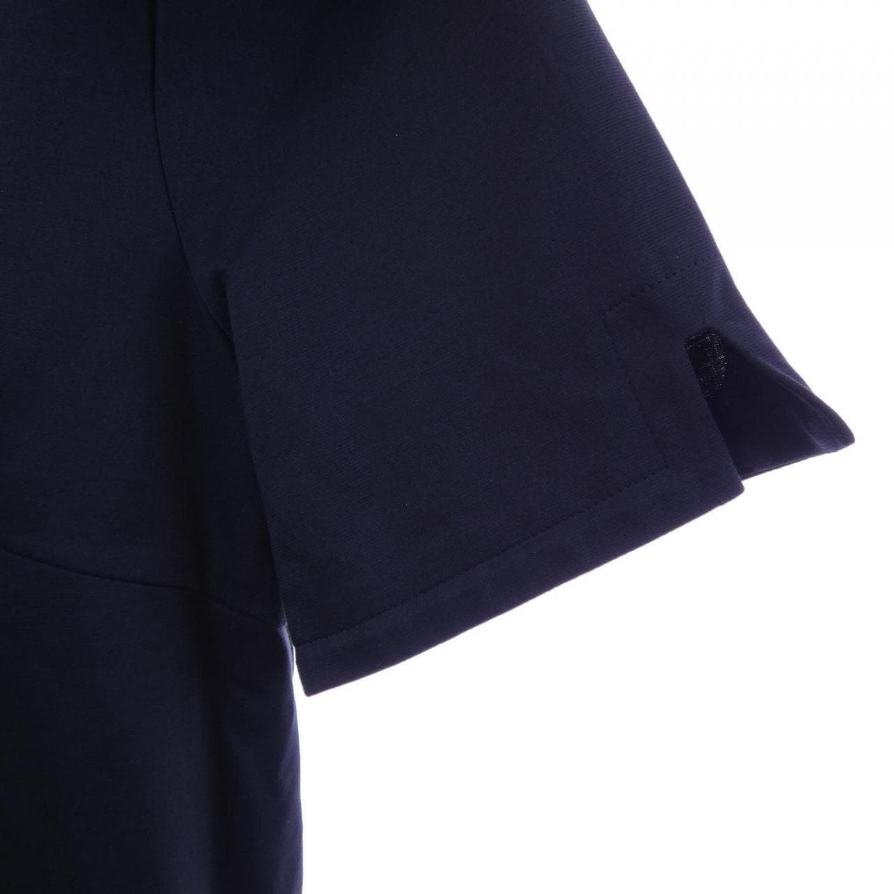 トゥービーシック TO BE CHIC Tシャツ