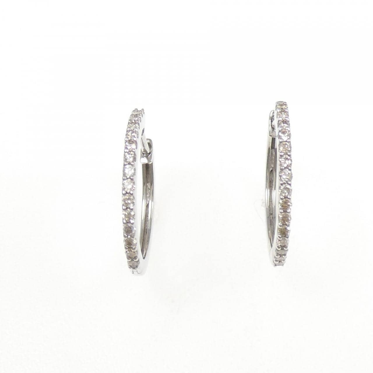 [BRAND NEW] PT900 Diamond earrings 0.30CT