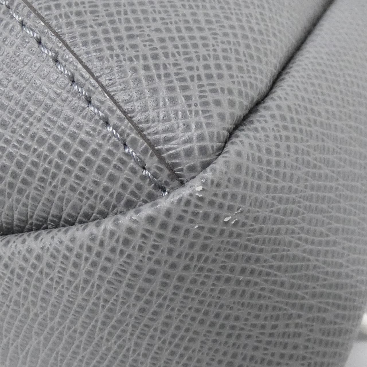 ルイヴィトン タイガ アヴェニュー スリングバッグ M30801 ショルダーバッグ