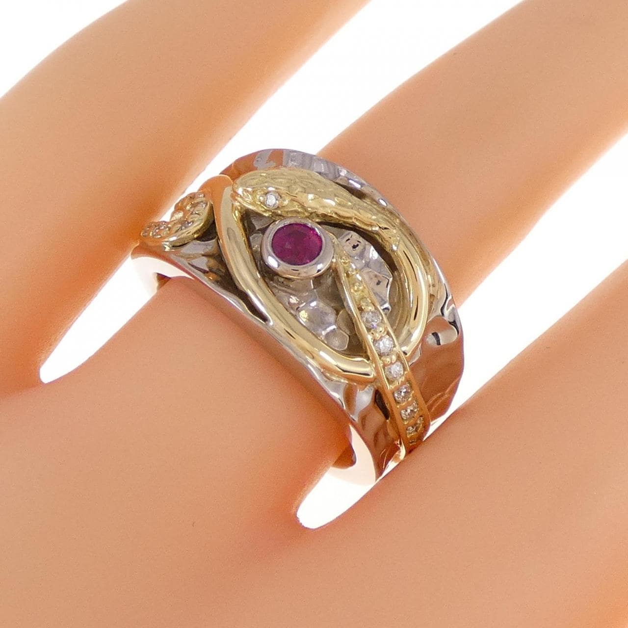 K18WG/K18YG Snake Ruby Ring 0.15CT