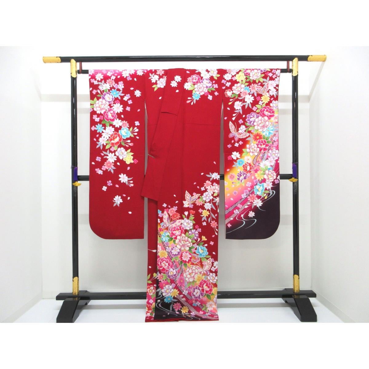 Furisode Yuzen gold color processing Bokashi dyeing with embroidery