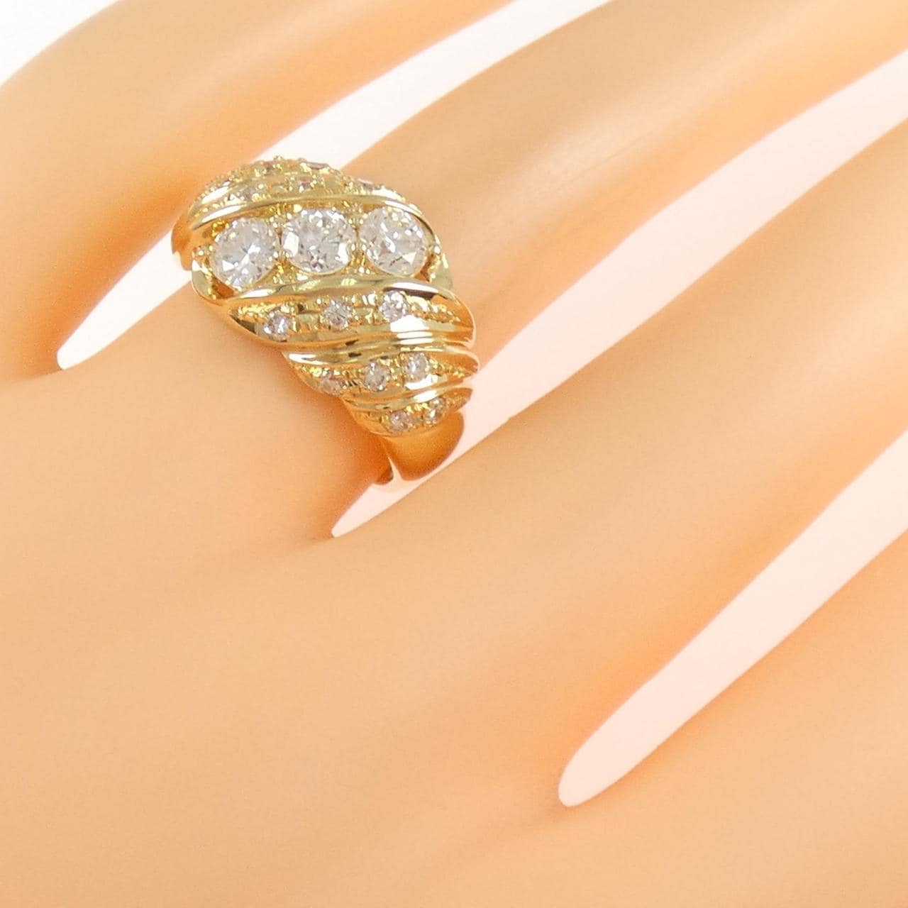 K18YG ダイヤモンド リング 1.005CT