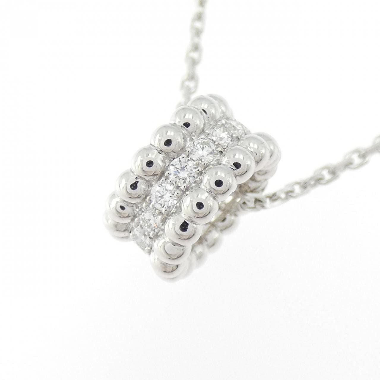 ヴァンクリーフ&アーペル ペルレ 3連モデル ネックレス