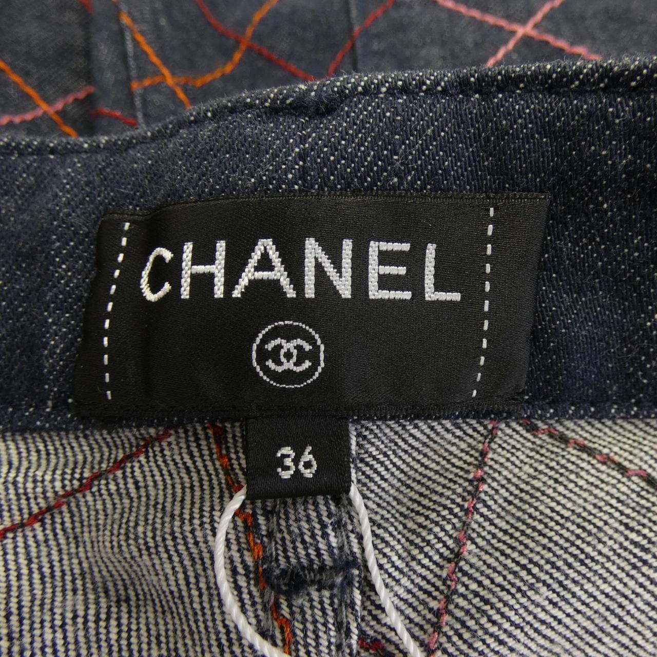 シャネル CHANEL P56769V43106 ジーンズ