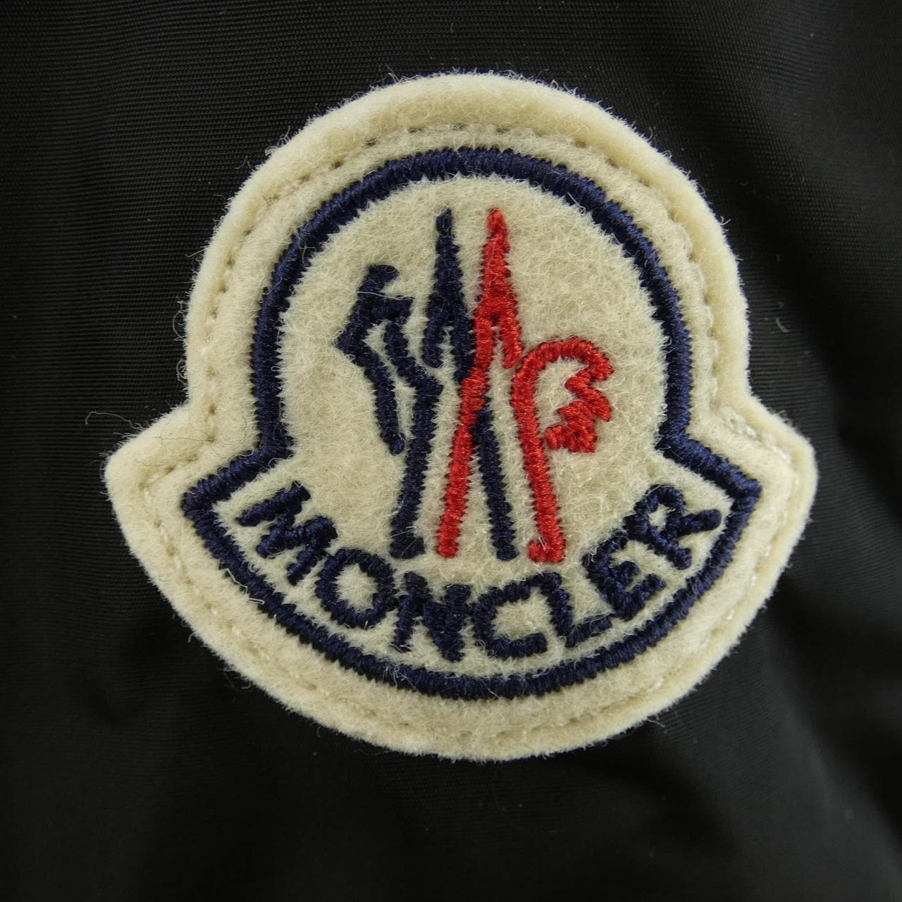 【新品】モンクレール MONCLER ダウンジャケット