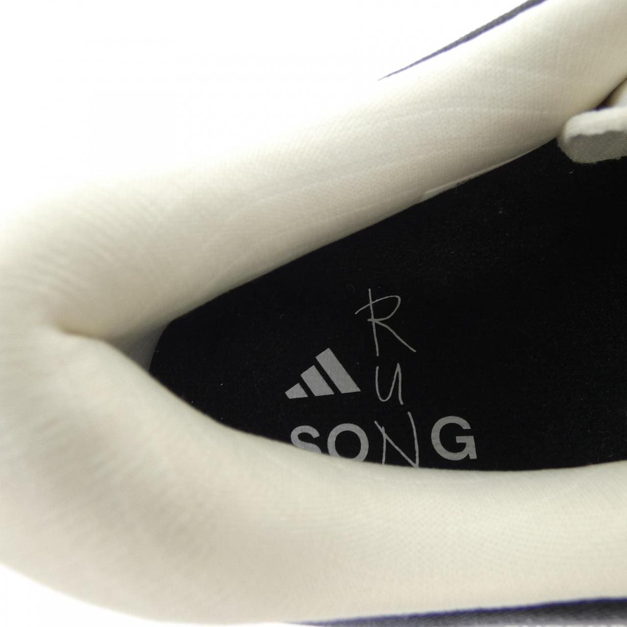 アディダス ADIDAS KI3616 スニーカー
