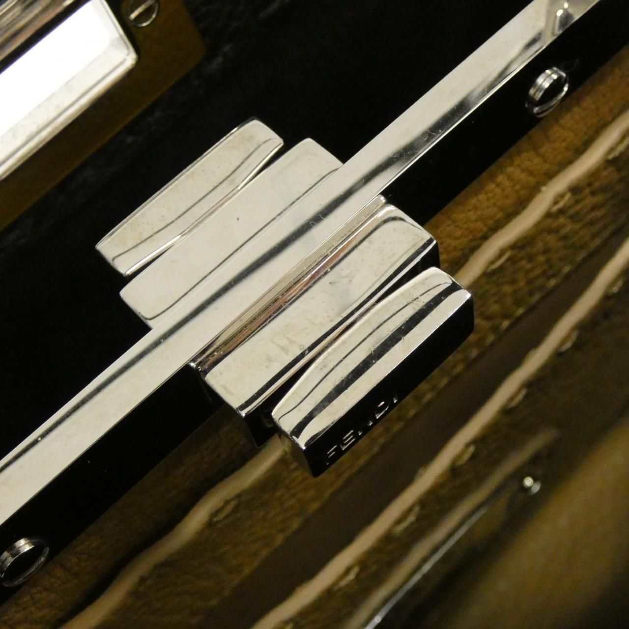 フェンディ SELLERIA ピーカブー アイ シー ユー スモール 8BN327 ADYL バッグ